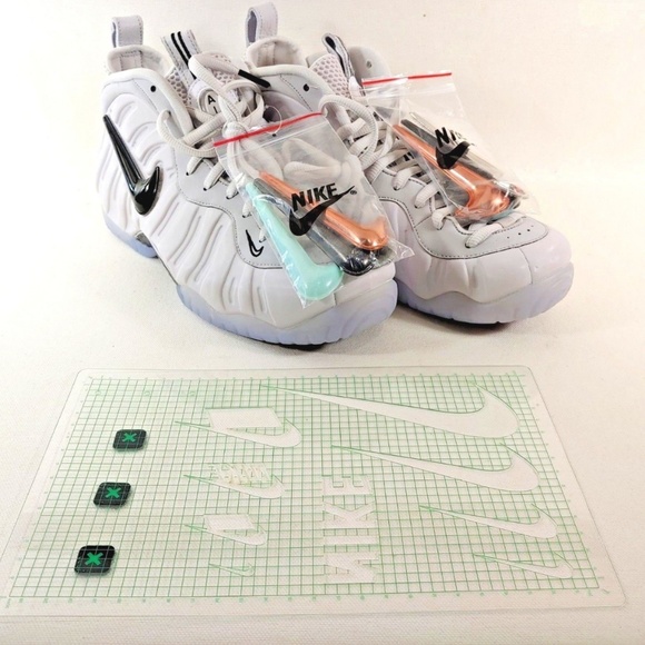 foamposite removable swoosh